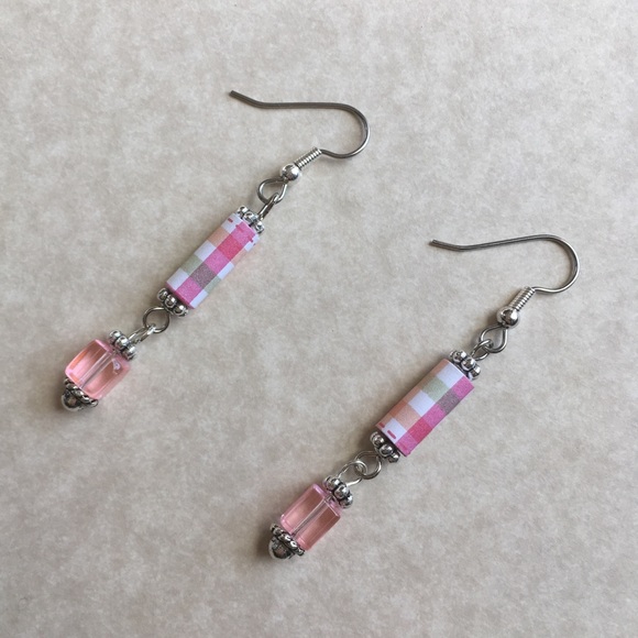 4/$25 Earrings Pink Green Orange Plaid Silver Tone - Picture 4 of 7